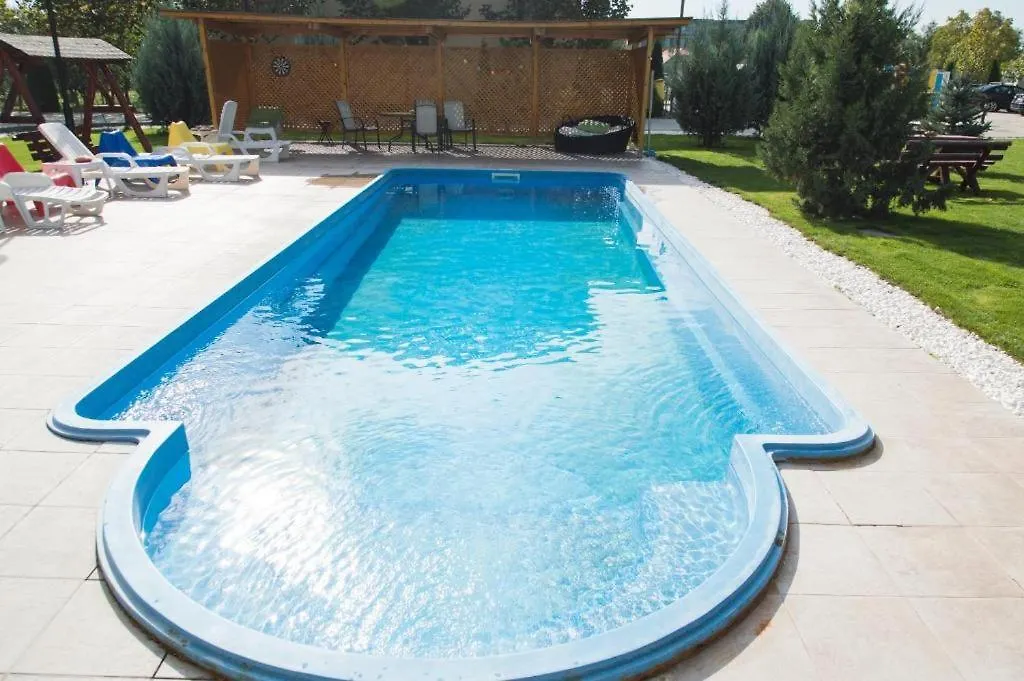 Airport Apartment 70 Squared Meters Otopeni