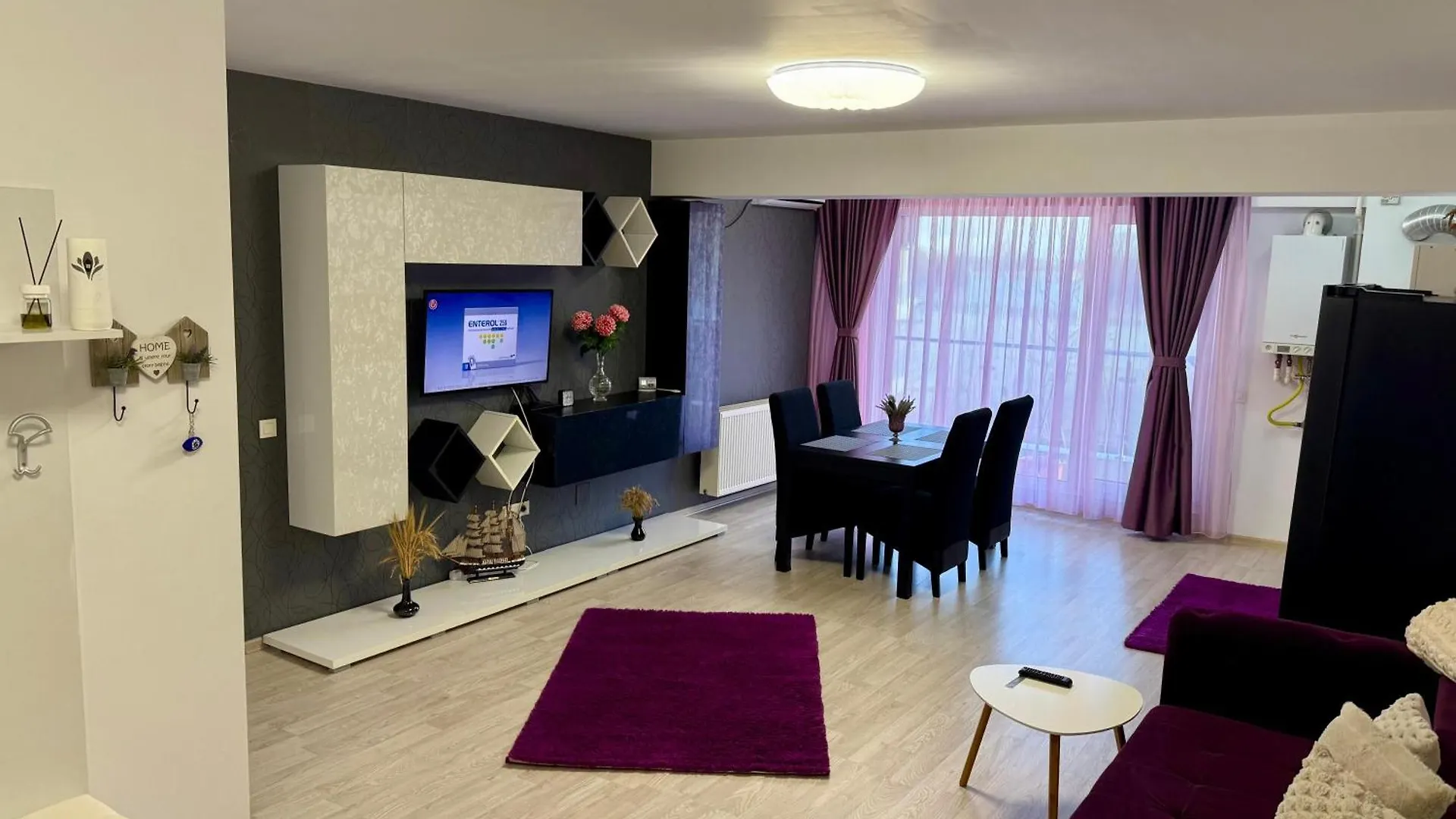 Airport Apartment 70 Squared Meters Otopeni Romania